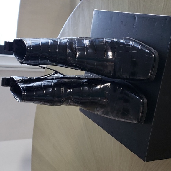 Sam Edelman Shoes - Nice Sam Edelman 👢.